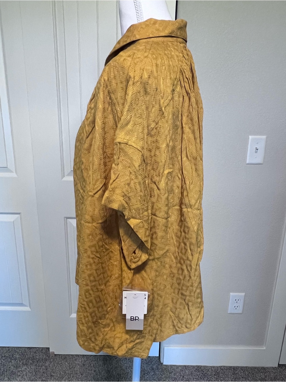 NWT BP boxy oversized relaxed fit short sleeves geometric diamond pattern top - Picture 4 of 11